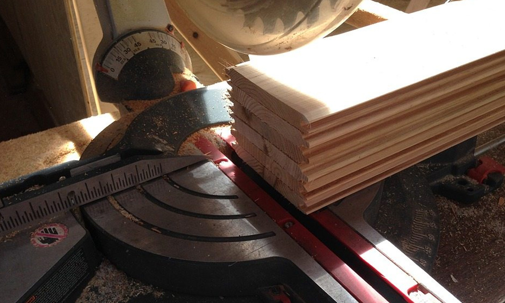 stacking wood on a sliding miter saw 