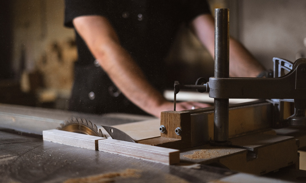 Table Saw blade cutting wood