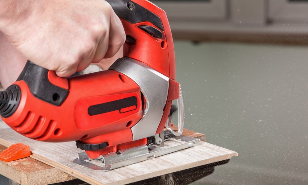 A Jigsaw cutting wood