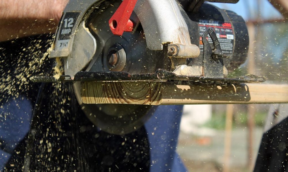 Circular Saw cutting through wood